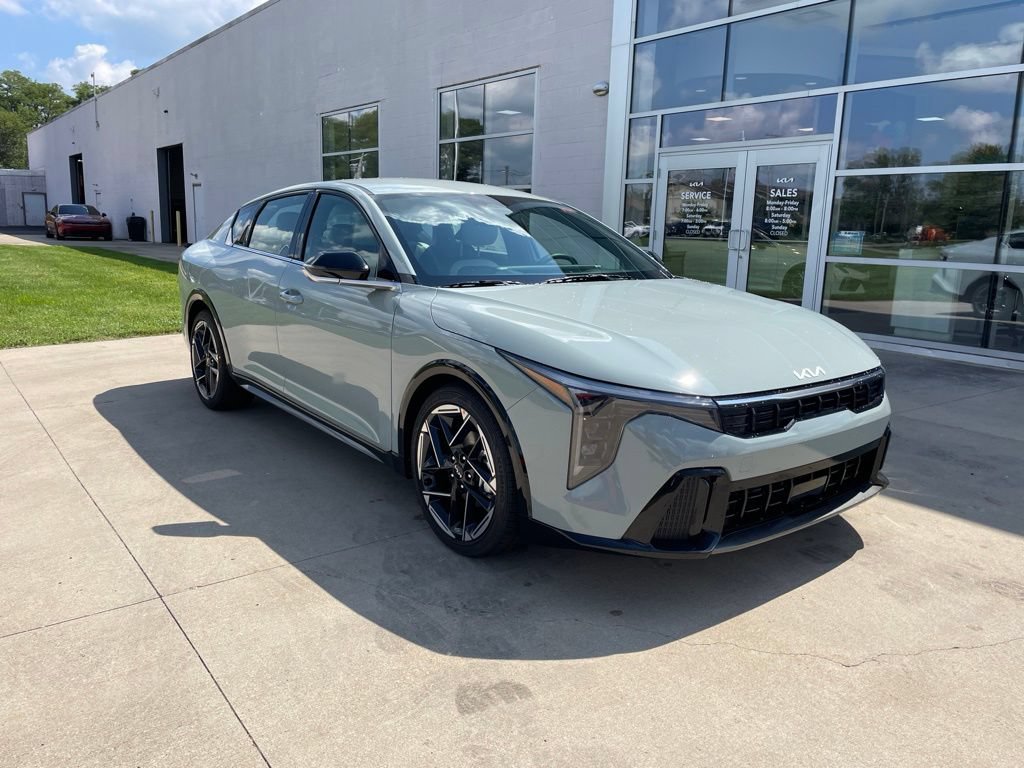 New 2026 Kia K4 GT-Line FWD image 1