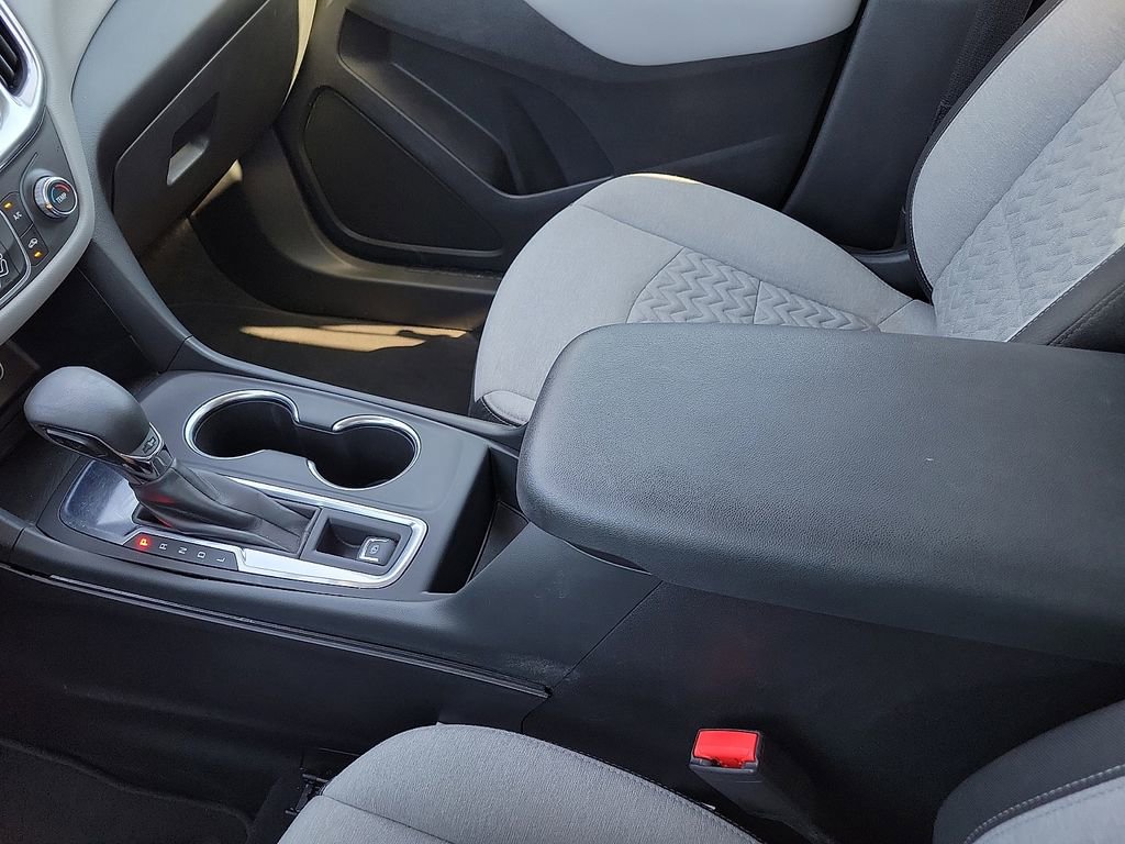 Used 2022 Chevrolet Equinox LS w/ LS Convenience Package FWD image 20
