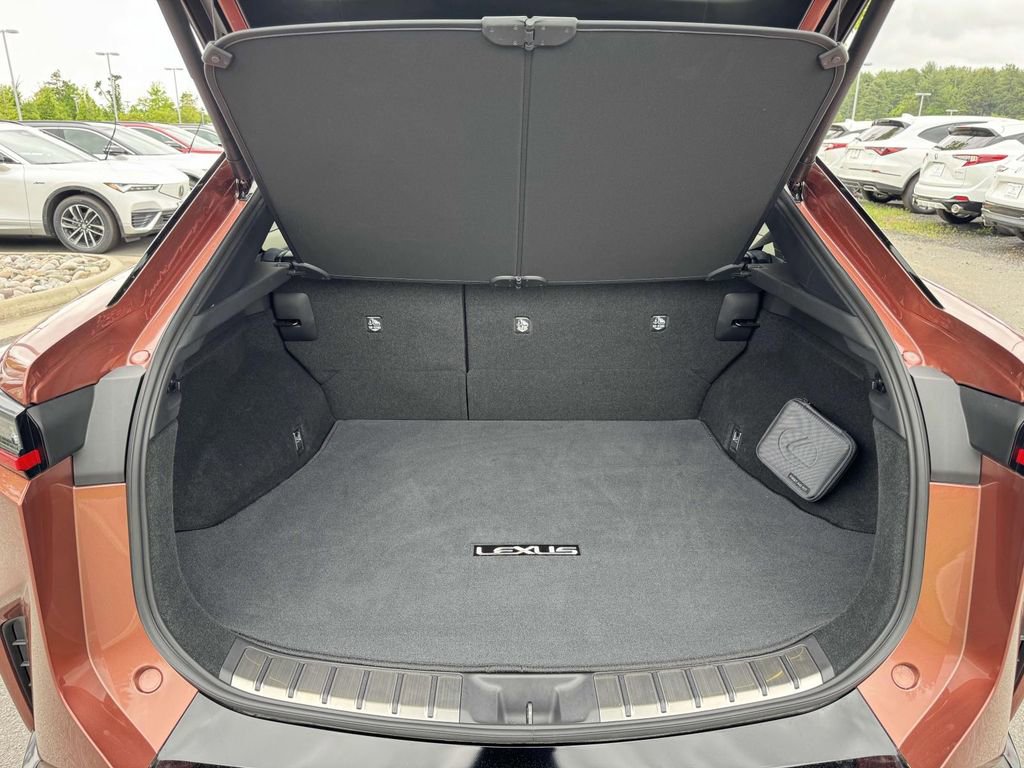 Used 2024 Lexus RZ 450e Premium image 14