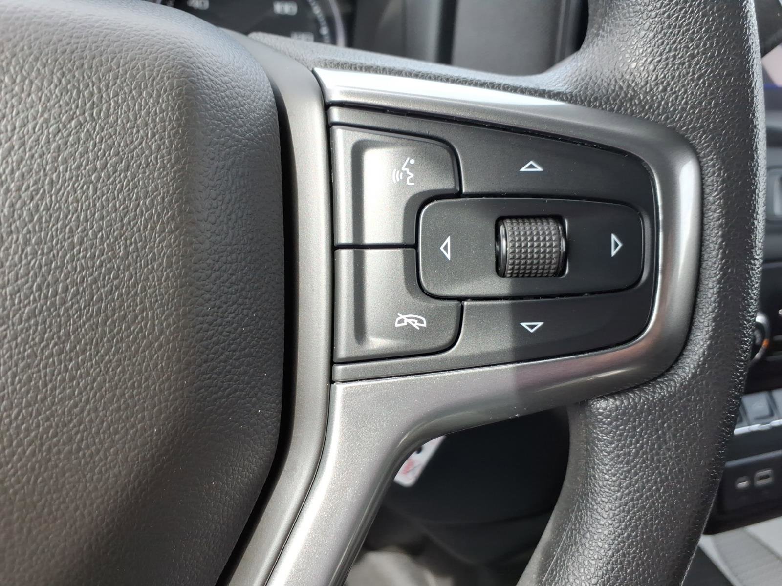 Used 2021 Chevrolet Silverado 2500 Custom w/ Custom Value Package image 20