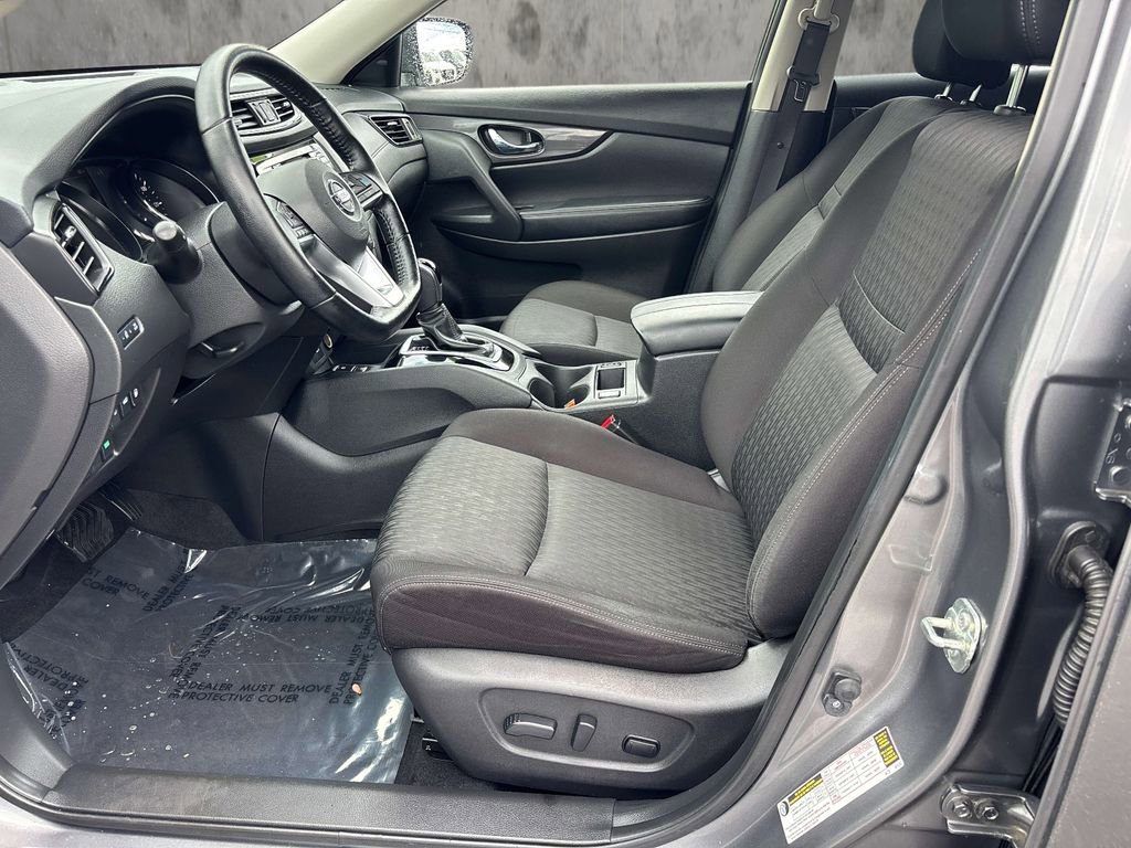 Used 2020 Nissan Rogue SV w/ Premium Package AWD/4WD image 11