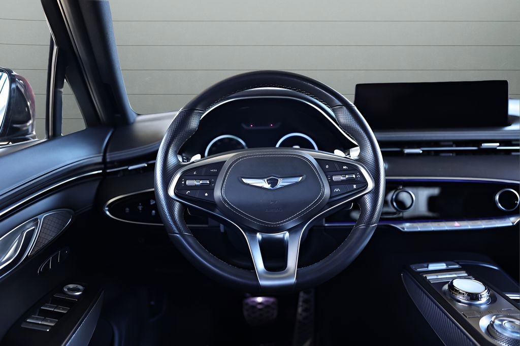 Used 2023 Genesis GV70 2.5T w/ Sport Prestige Package image 38