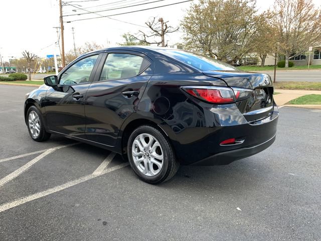 Used 2017 Toyota Yaris iA FWD image 5