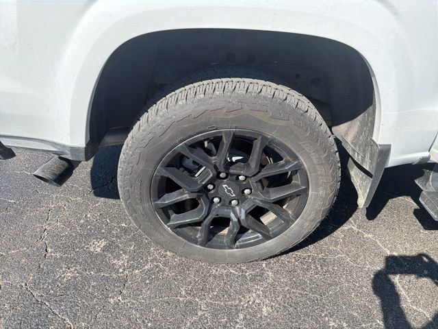 Used 2024 Chevrolet Colorado Z71 w/ LPO, Dark Essentials Package image 18