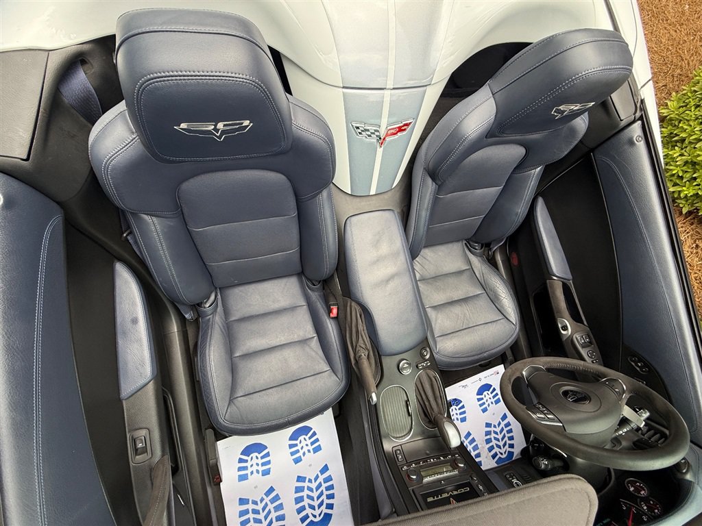 Used 2013 Chevrolet Corvette Grand Sport w/ 4LT Preferred Equipment Group RWD image 49