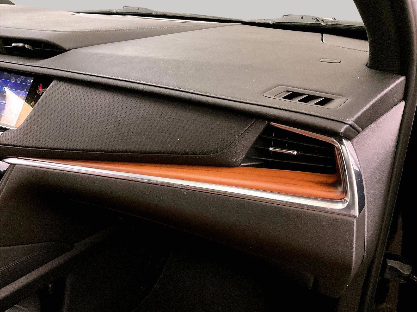 Used 2021 Cadillac XT5 Premium Luxury image 15