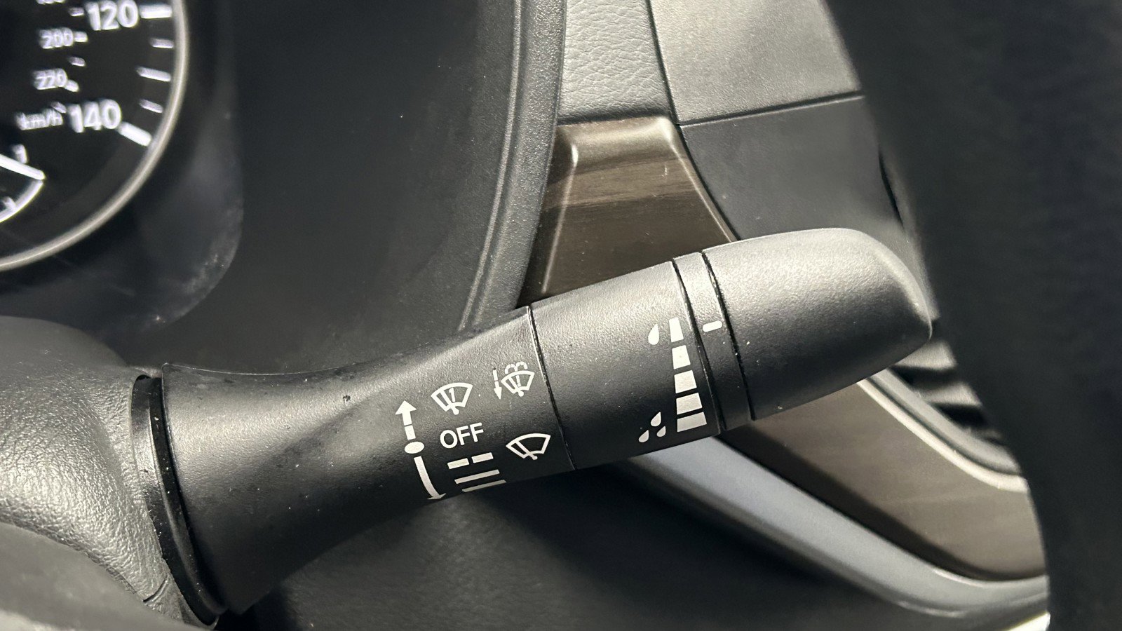 Used 2024 Nissan Altima 2.5 SV image 25