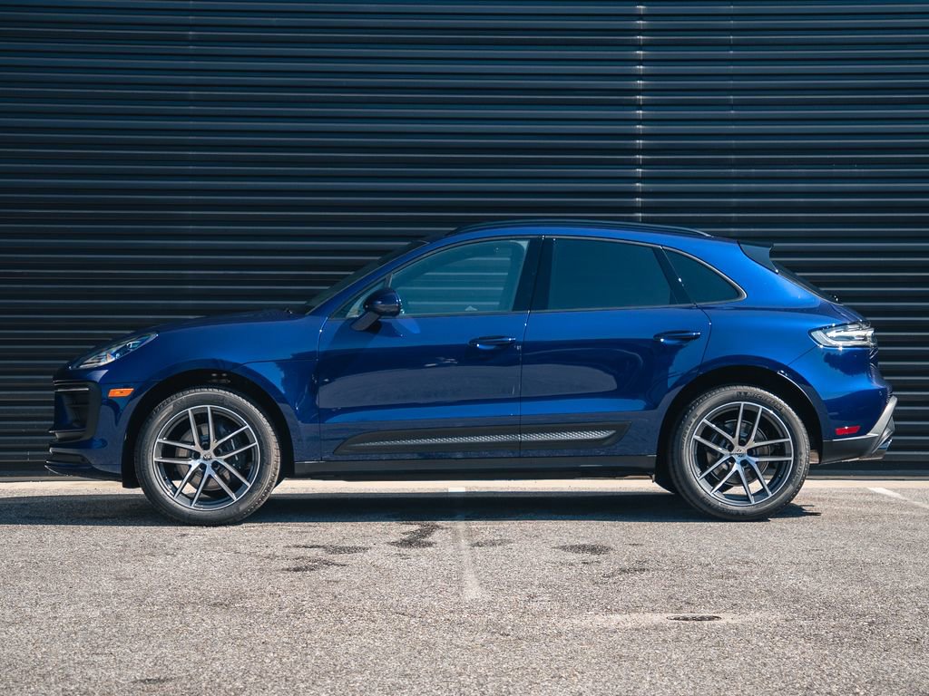 New 2026 Porsche Macan image 2