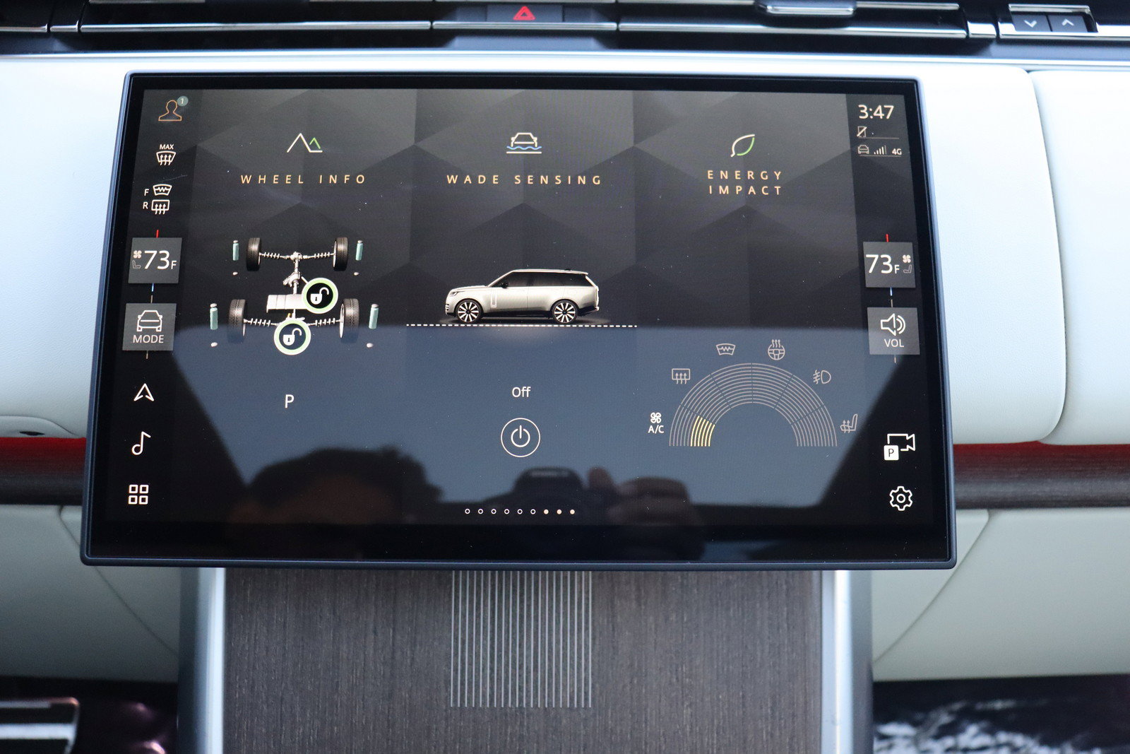 Used 2025 Land Rover Range Rover Autobiography AWD/4WD image 30