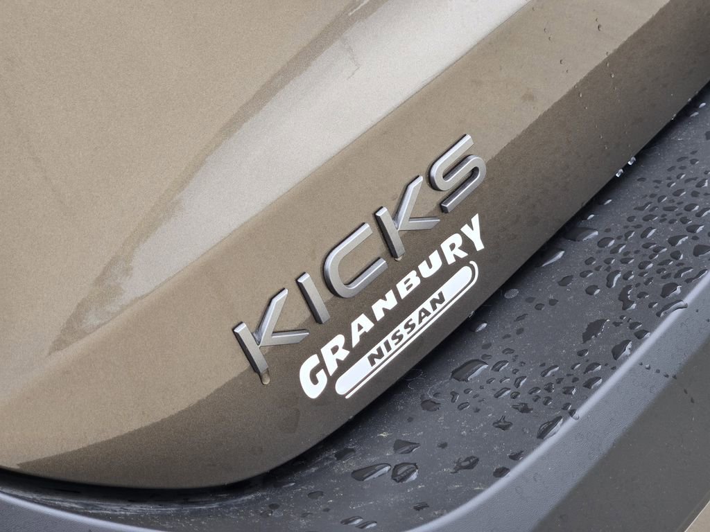 New 2026 Nissan Kicks S image 9