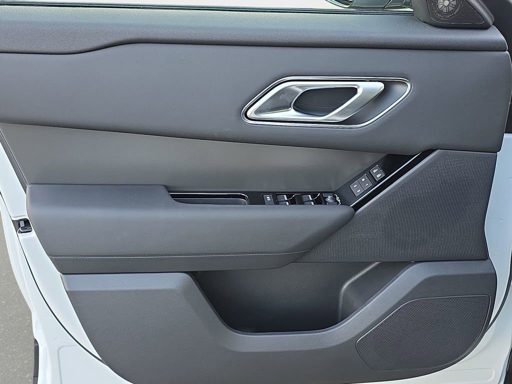 New 2026 Land Rover Range Rover Velar S image 28