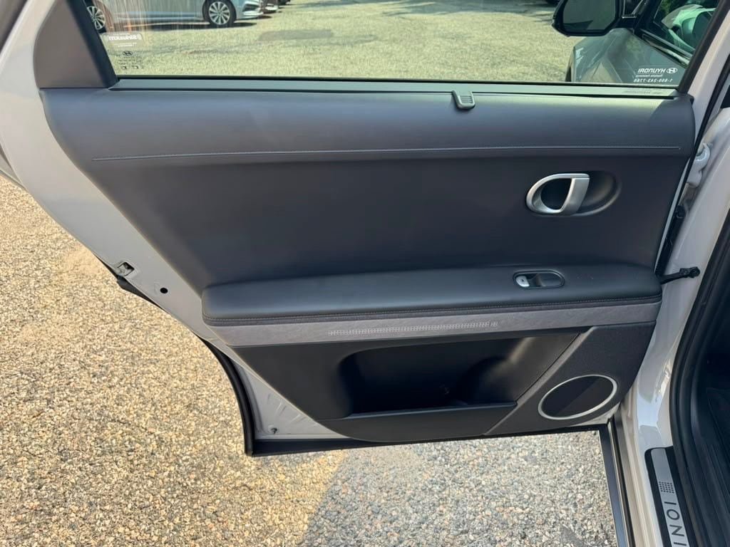 Certified 2023 Hyundai Ioniq 5 Limited AWD/4WD image 18