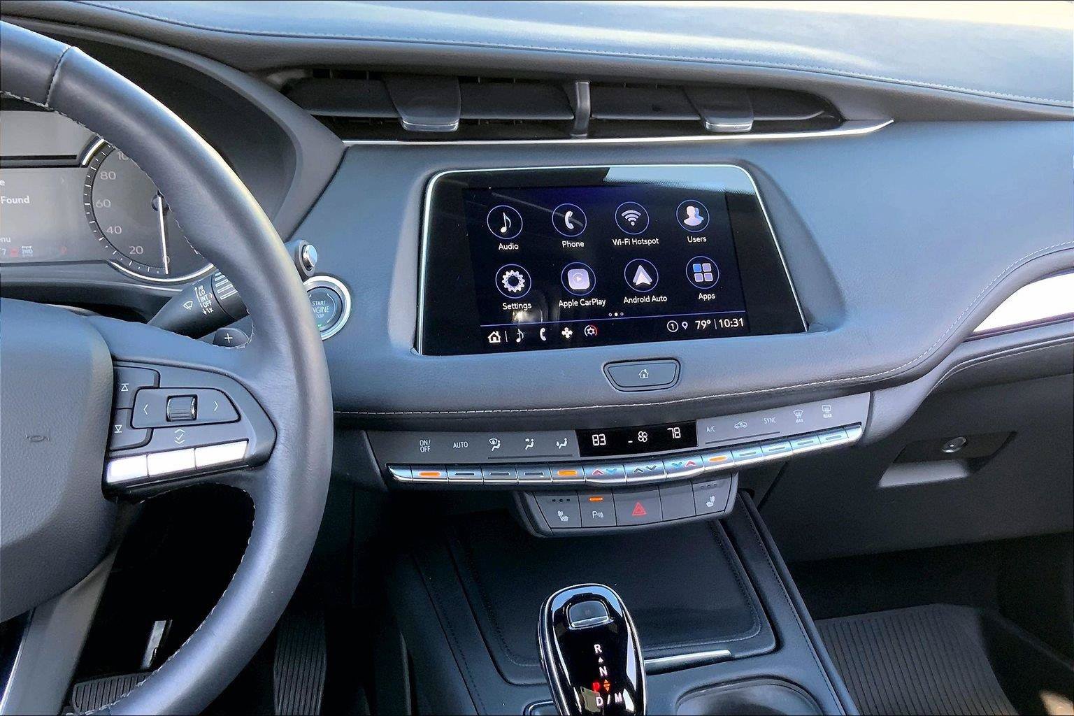 Used 2022 Cadillac XT4 Luxury w/ Cold Weather Package AWD/4WD image 5