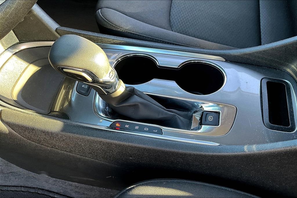 Used 2024 Chevrolet Malibu LT image 16