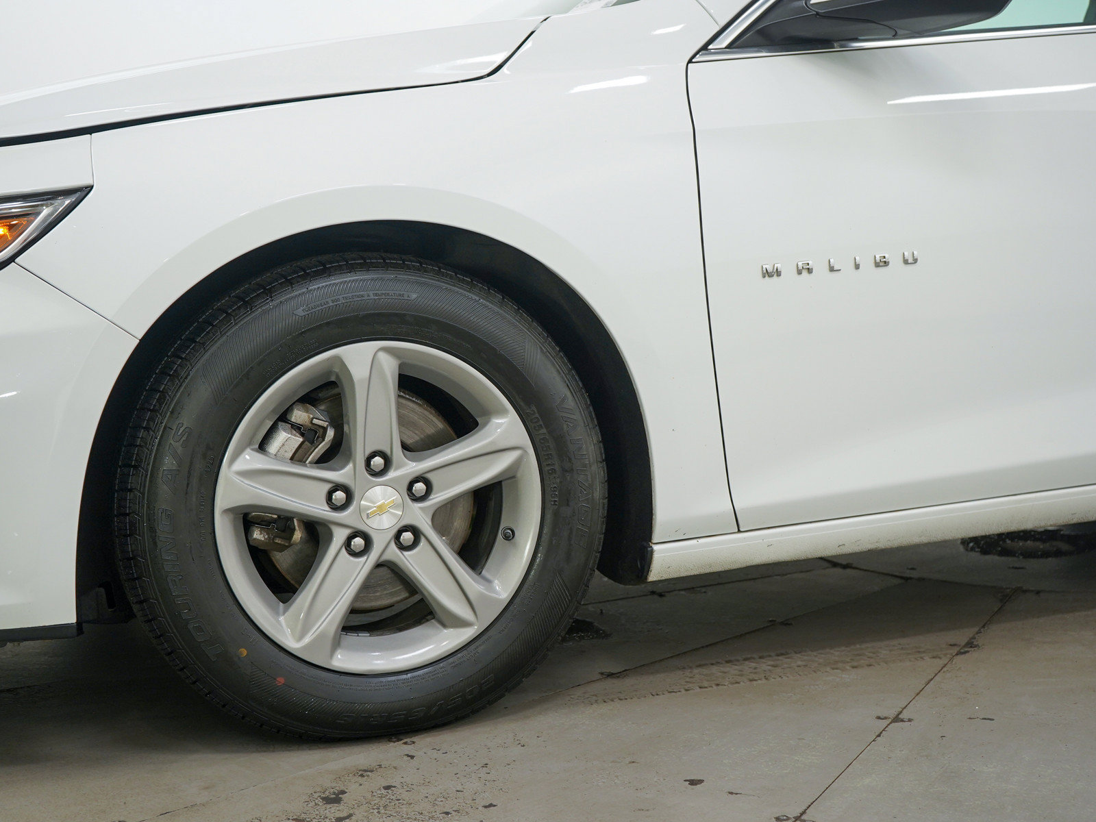 Used 2022 Chevrolet Malibu LT FWD image 27