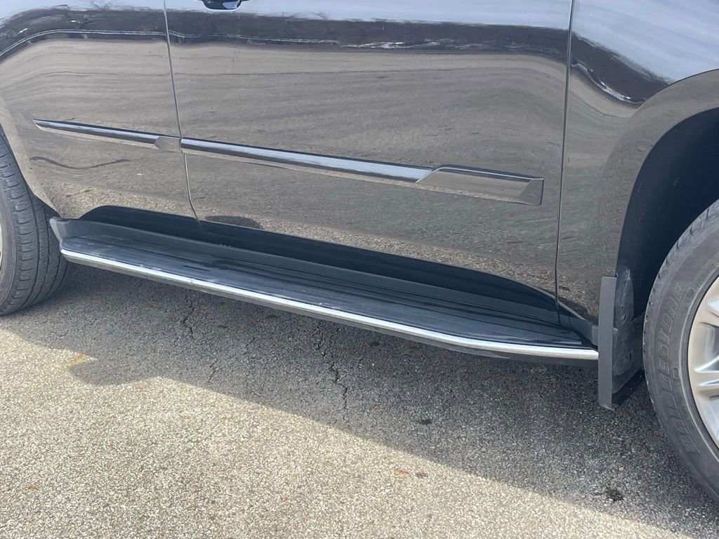 Certified 2020 Cadillac Escalade Luxury w/ Escalade Sport Edition image 10