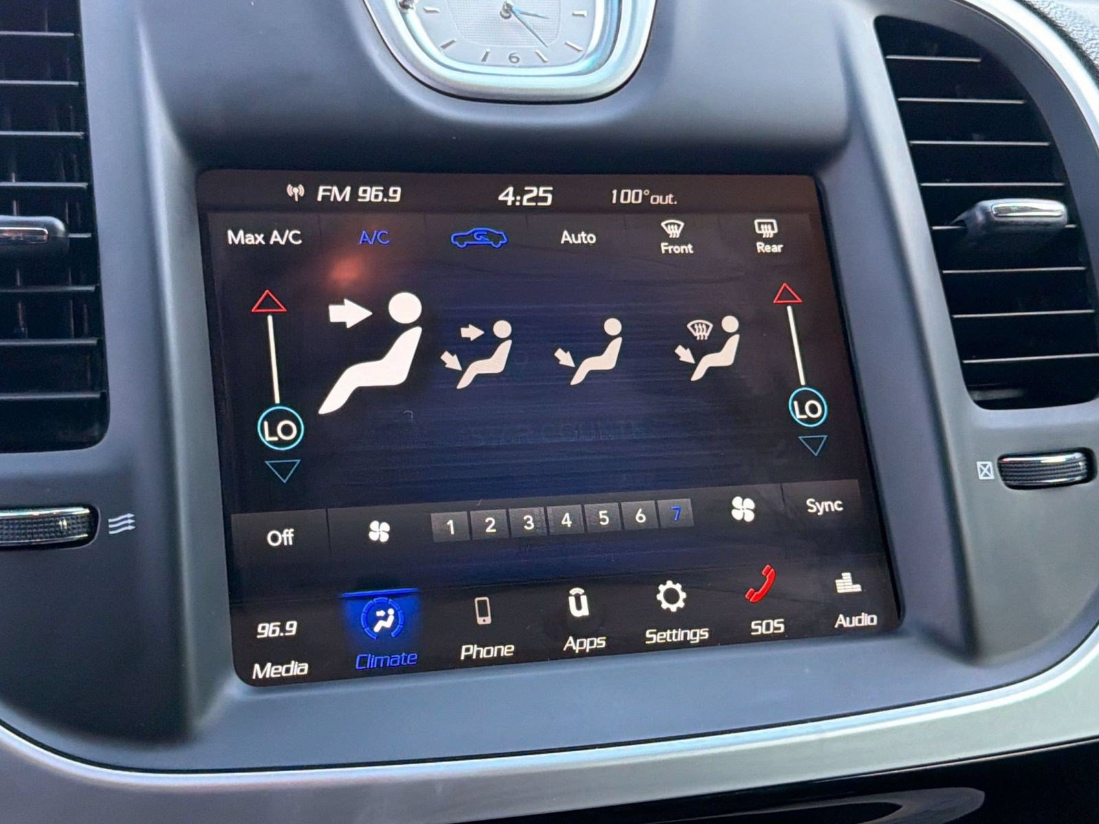 Used 2023 Chrysler 300 Touring w/ Sport Appearance Package RWD image 24