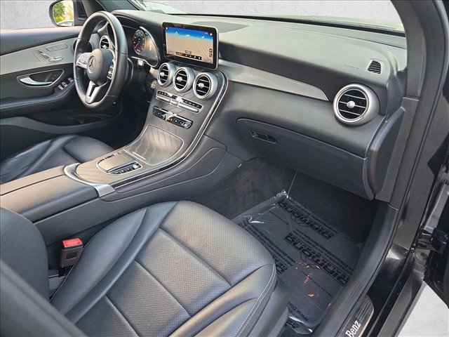 Used 2021 Mercedes-Benz GLC 300 image 23