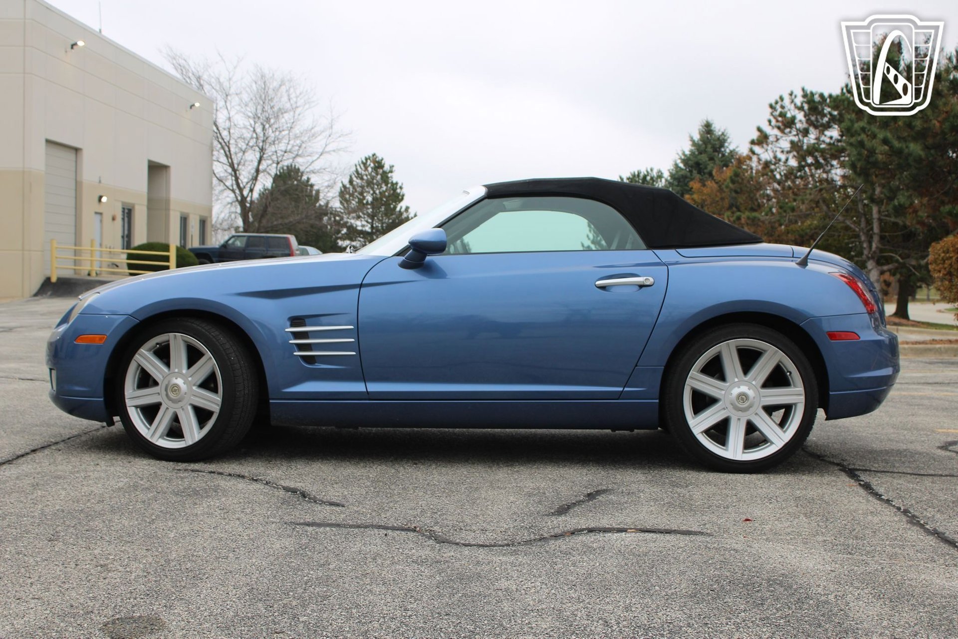 Used 2007 Chrysler Crossfire Limited image 6