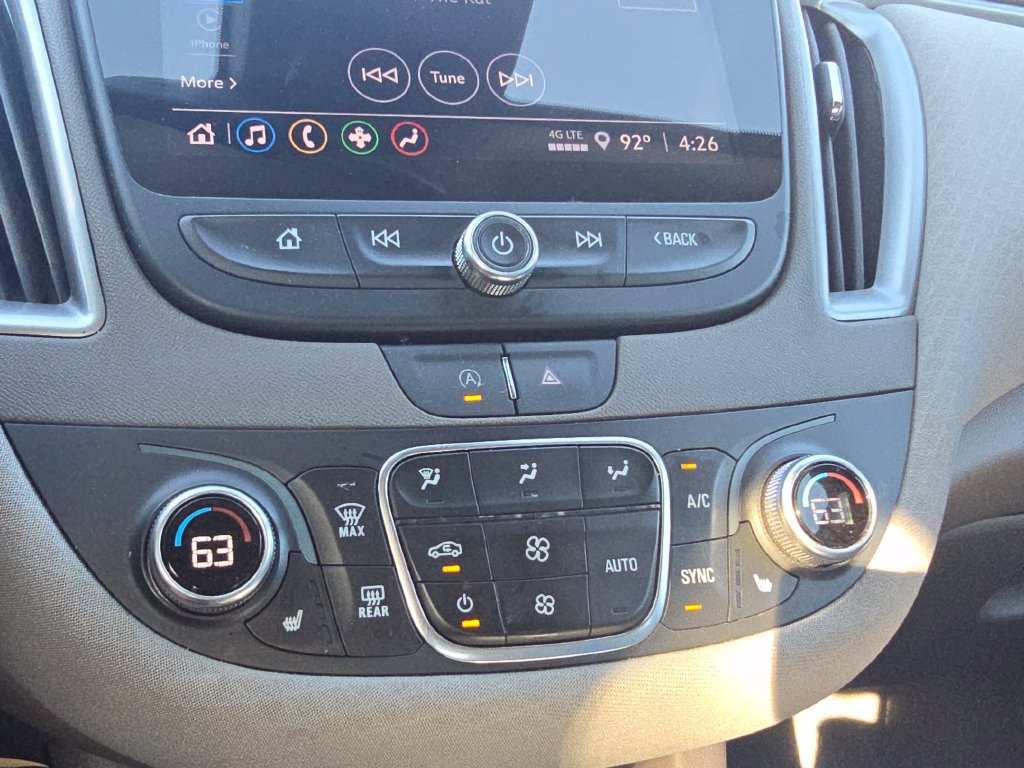 Used 2025 Chevrolet Malibu LT FWD image 30
