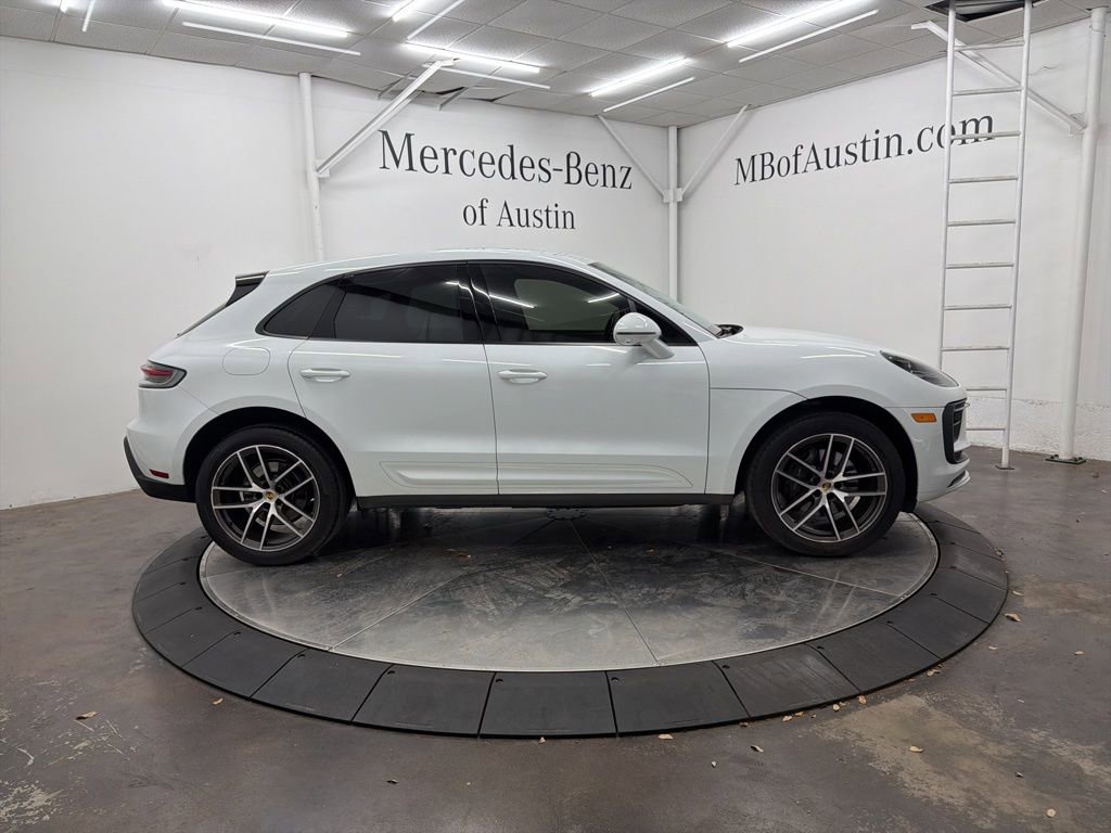 Used 2022 Porsche Macan image 8