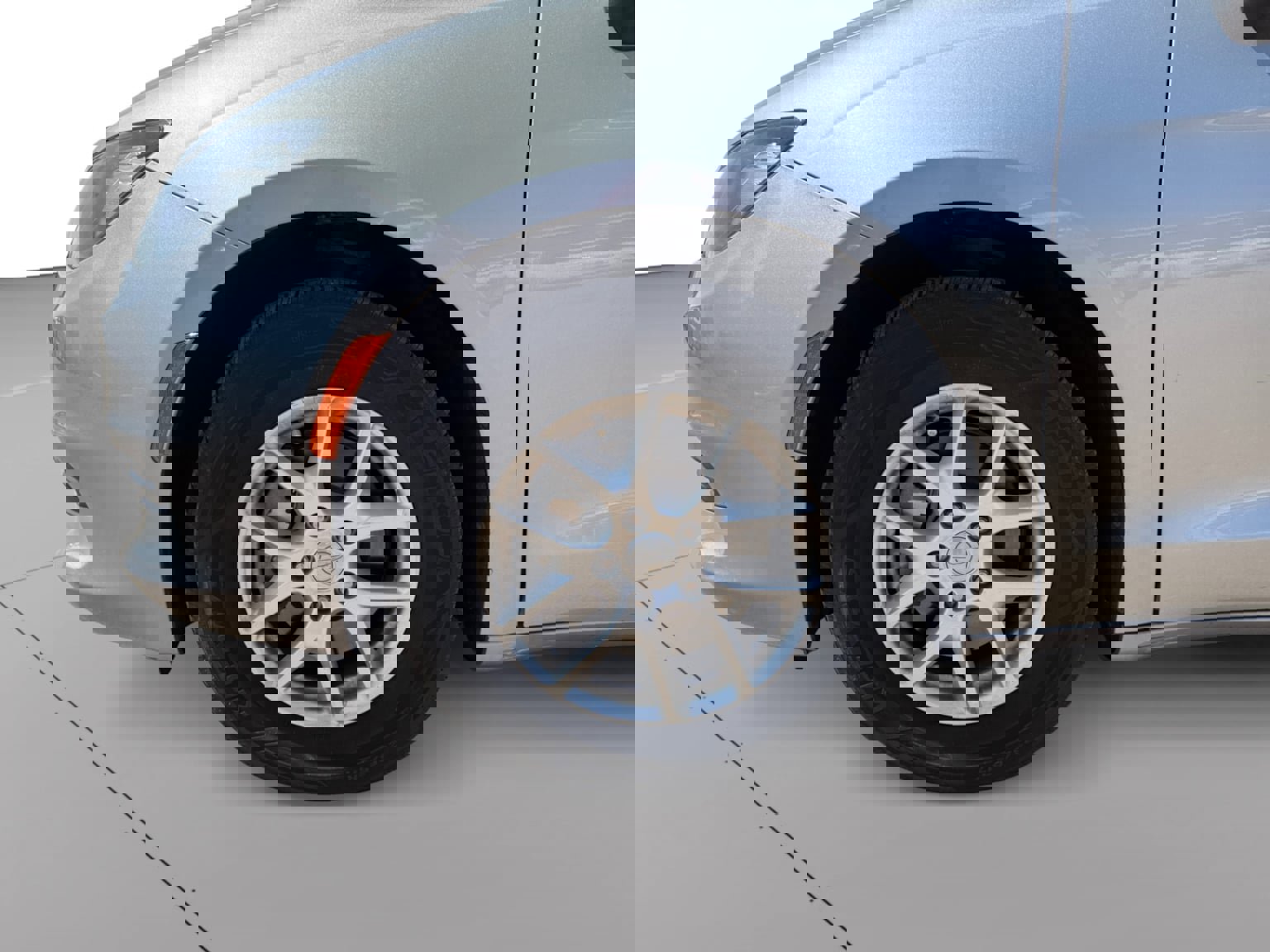 Used 2020 Chrysler Voyager Lxi image 9