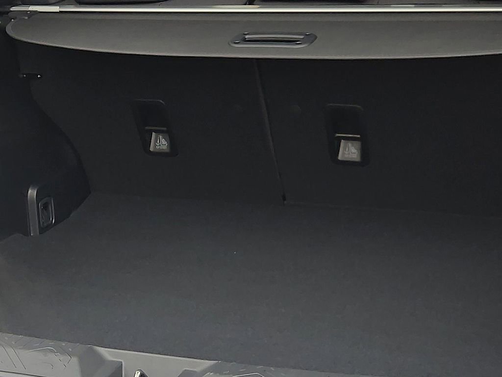 Used 2026 Subaru Crosstrek 2.0i Premium image 9