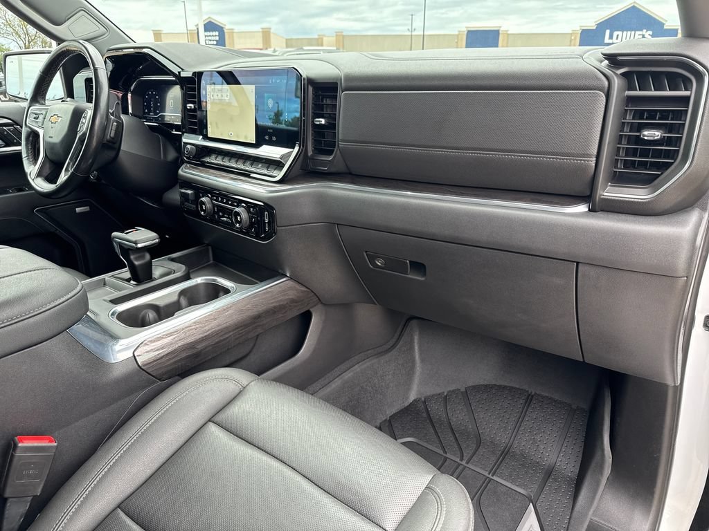Certified 2023 Chevrolet Silverado 1500 LTZ w/ LTZ Premium Package AWD/4WD image 38