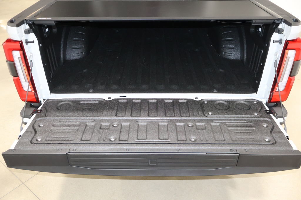 Used 2025 Ford F250 Platinum w/ Platinum Plus Package image 62