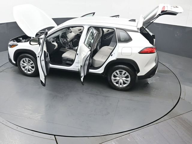 Used 2024 Toyota Corolla Cross L image 43