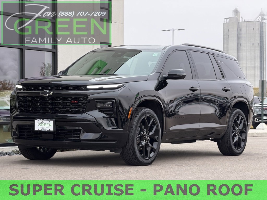 Used 2024 Chevrolet Traverse RS image 1