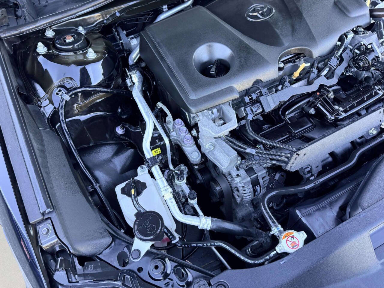 Used 2023 Toyota Camry SE FWD image 10