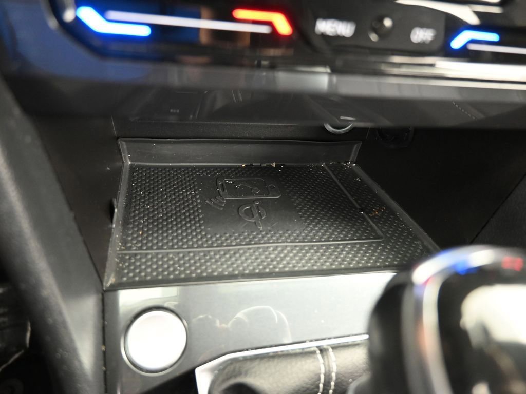 Used 2022 Volkswagen Tiguan SE image 26