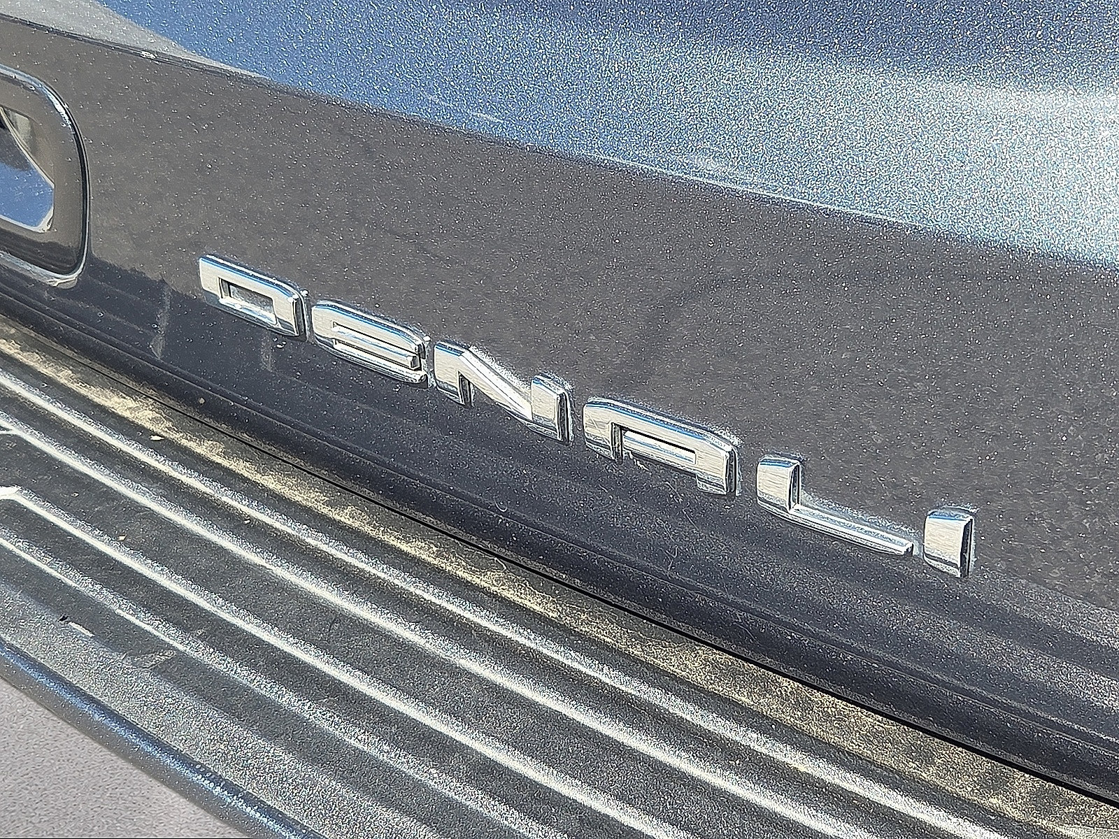 Certified 2021 GMC Yukon Denali w/ Denali Premium Package AWD/4WD image 17