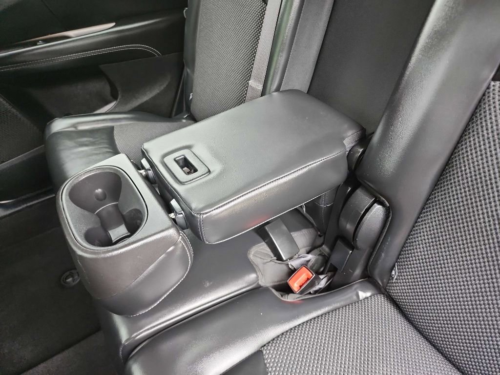 Used 2017 Dodge Journey Crossroad FWD image 31