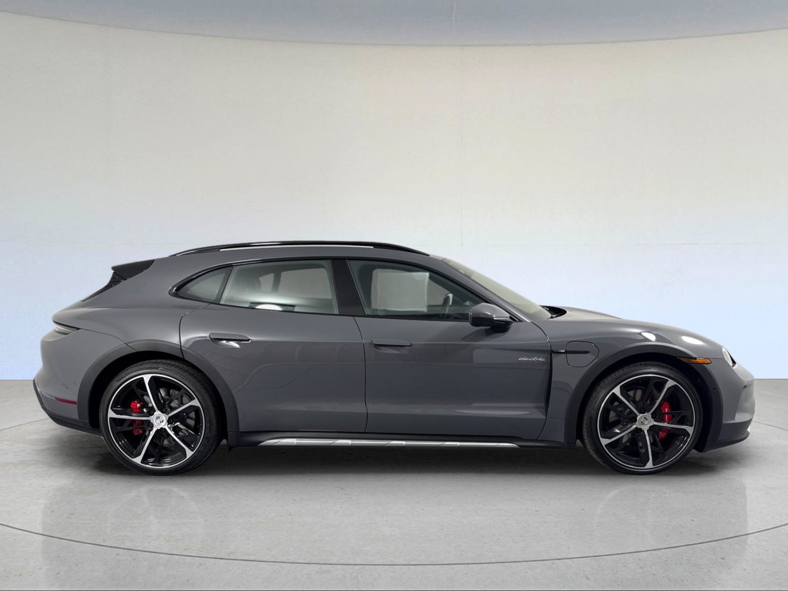 New 2026 Porsche Taycan 4S AWD/4WD image 9