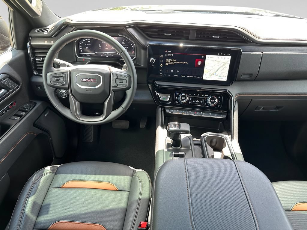 Used 2025 GMC Sierra 1500 AT4 w/ Technology Package AWD/4WD image 14