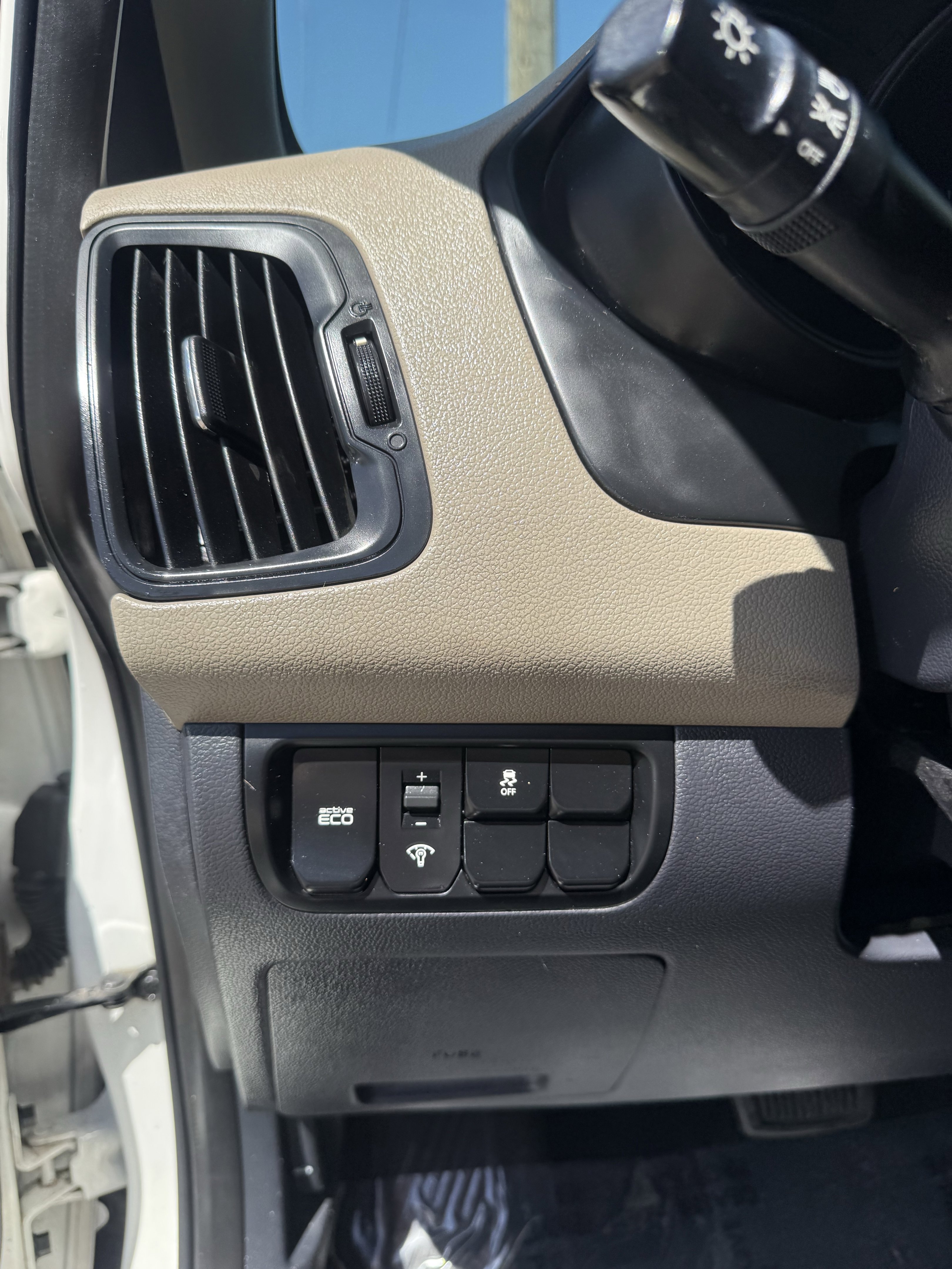 Used 2014 Kia Rio LX w/ Power Package FWD image 17