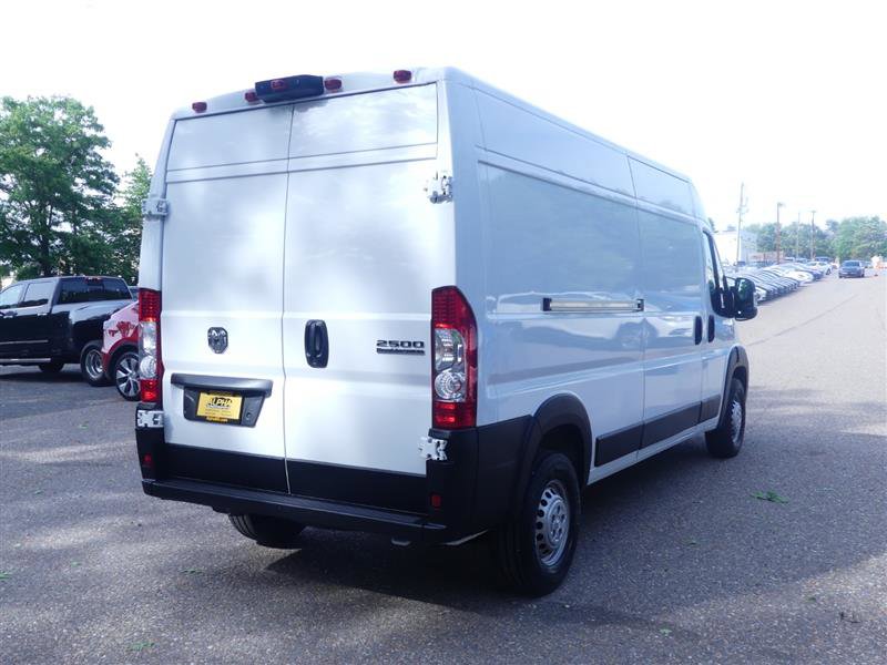 Used 2025 RAM ProMaster 2500 w/ Convenience Group FWD image 7