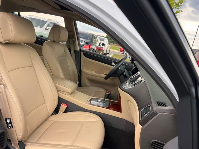 Used 2014 Hyundai Genesis 3.8 w/ Premium Package 02 RWD image 29