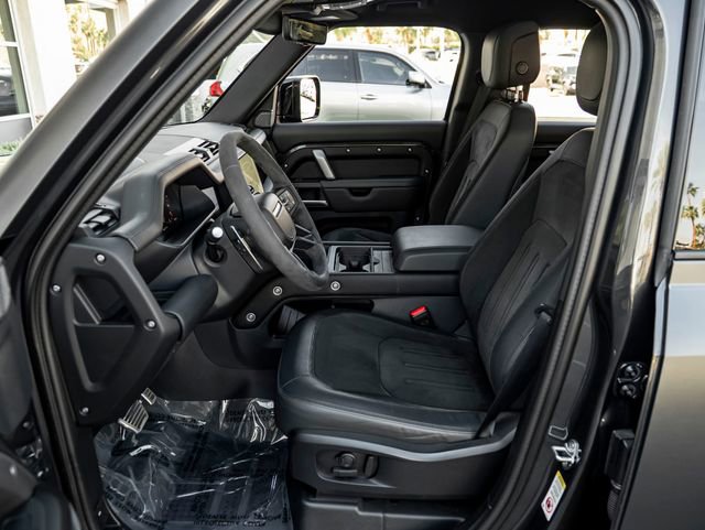 Used 2024 Land Rover Defender 110 Carpathian Edition image 14