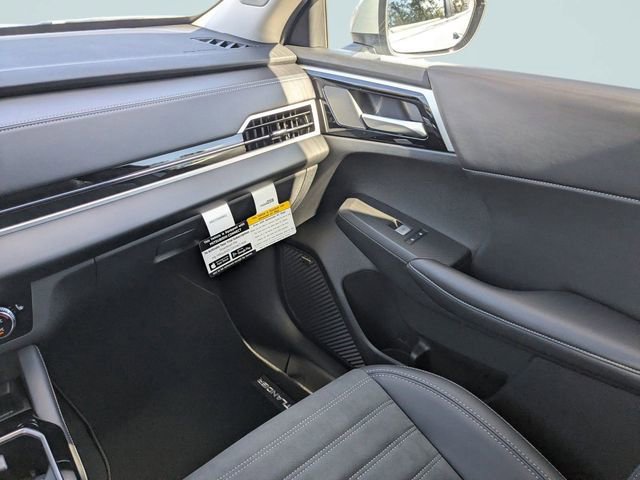 New 2026 Mitsubishi Outlander SE image 16