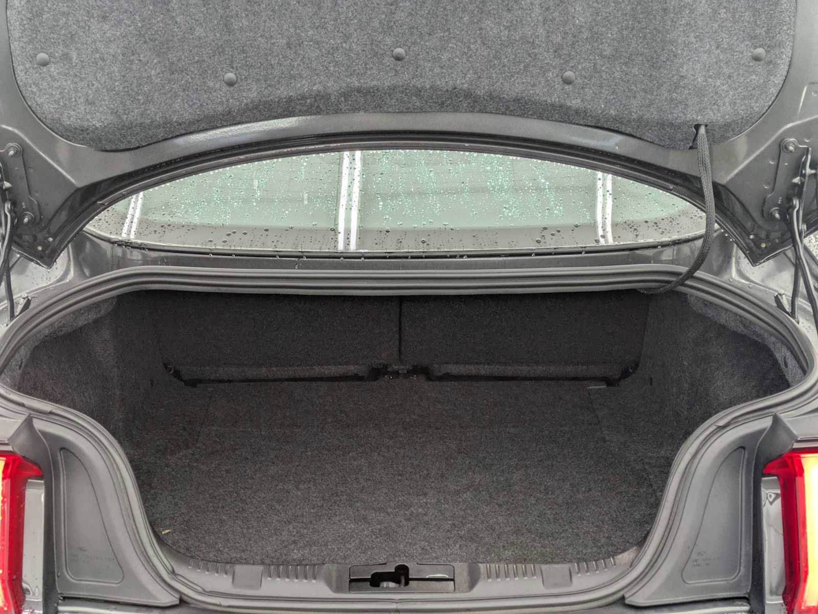 Used 2018 Ford Mustang GT w/ Black Accent Pkg image 27