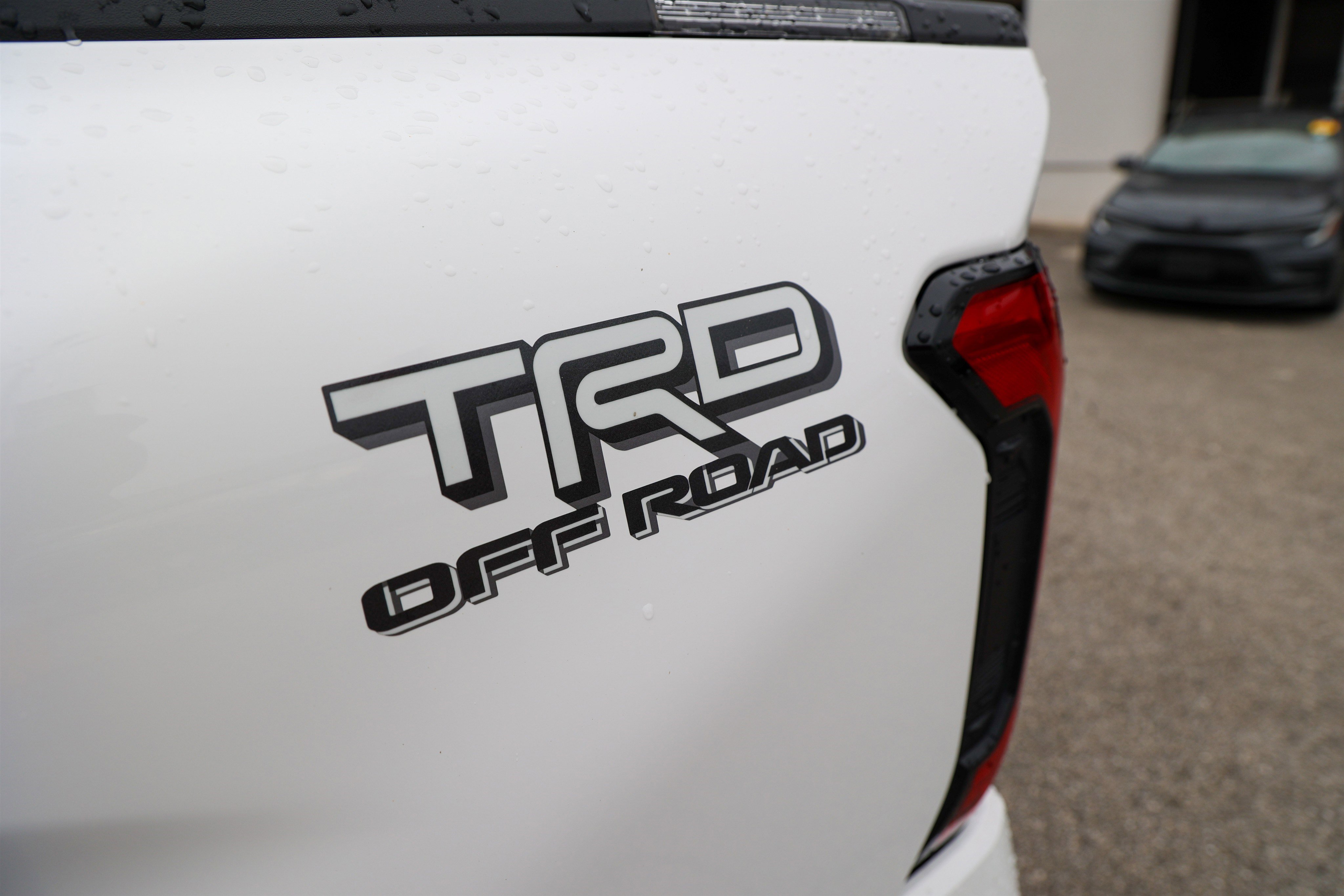 Certified 2024 Toyota Tacoma TRD Off-Road AWD/4WD image 14