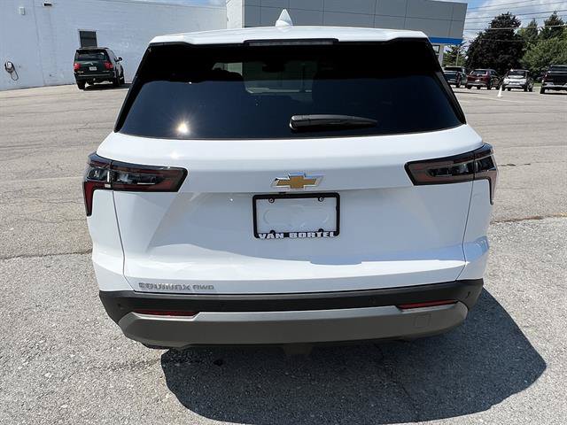 New 2027 Chevrolet Equinox LT AWD/4WD image 4