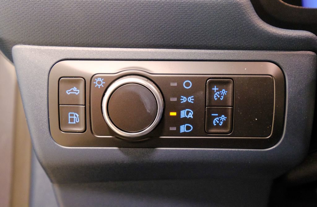 New 2025 Ford Maverick XLT w/ XLT Luxury Package image 38