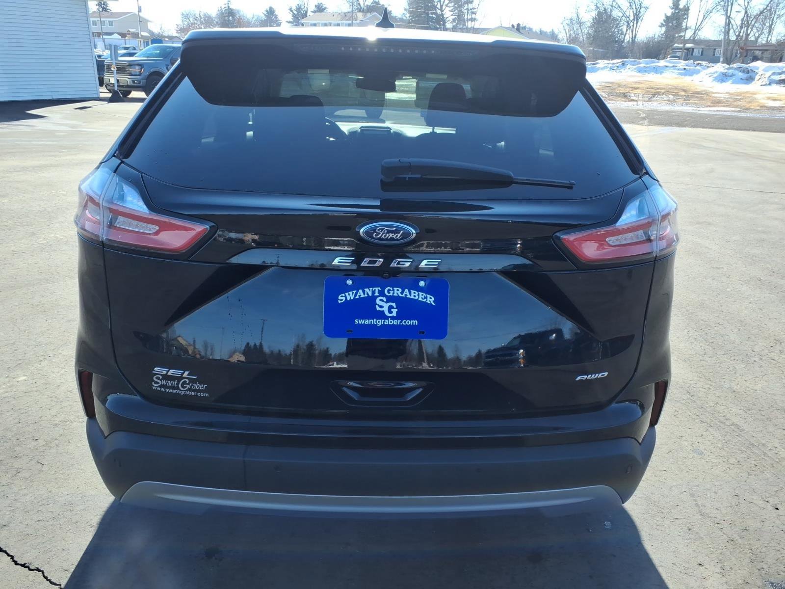 Used 2022 Ford Edge SEL w/ Convenience Package image 5