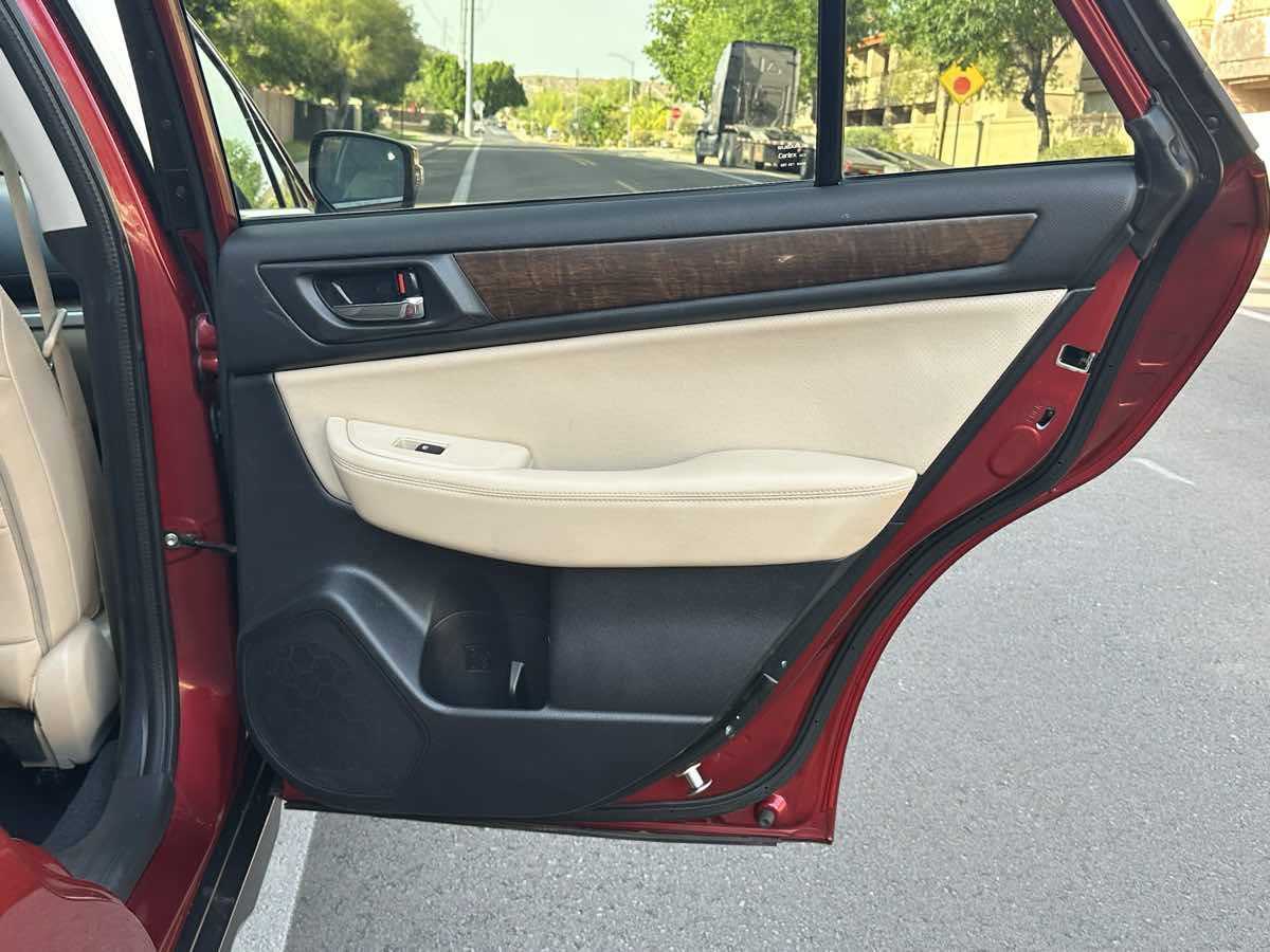 Used 2016 Subaru Outback 2.5i Limited image 41