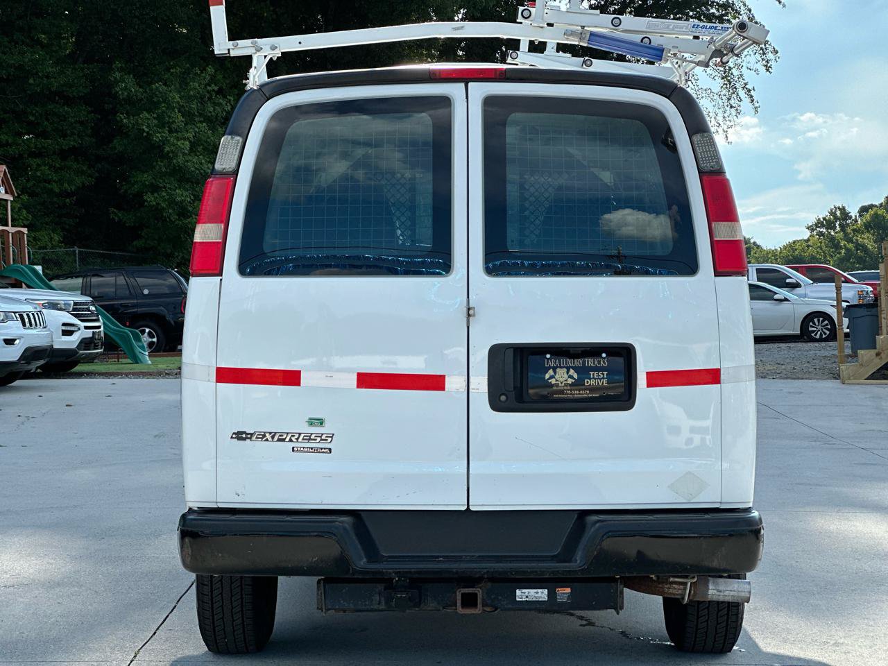 Used 2015 Chevrolet Express 2500 RWD image 6