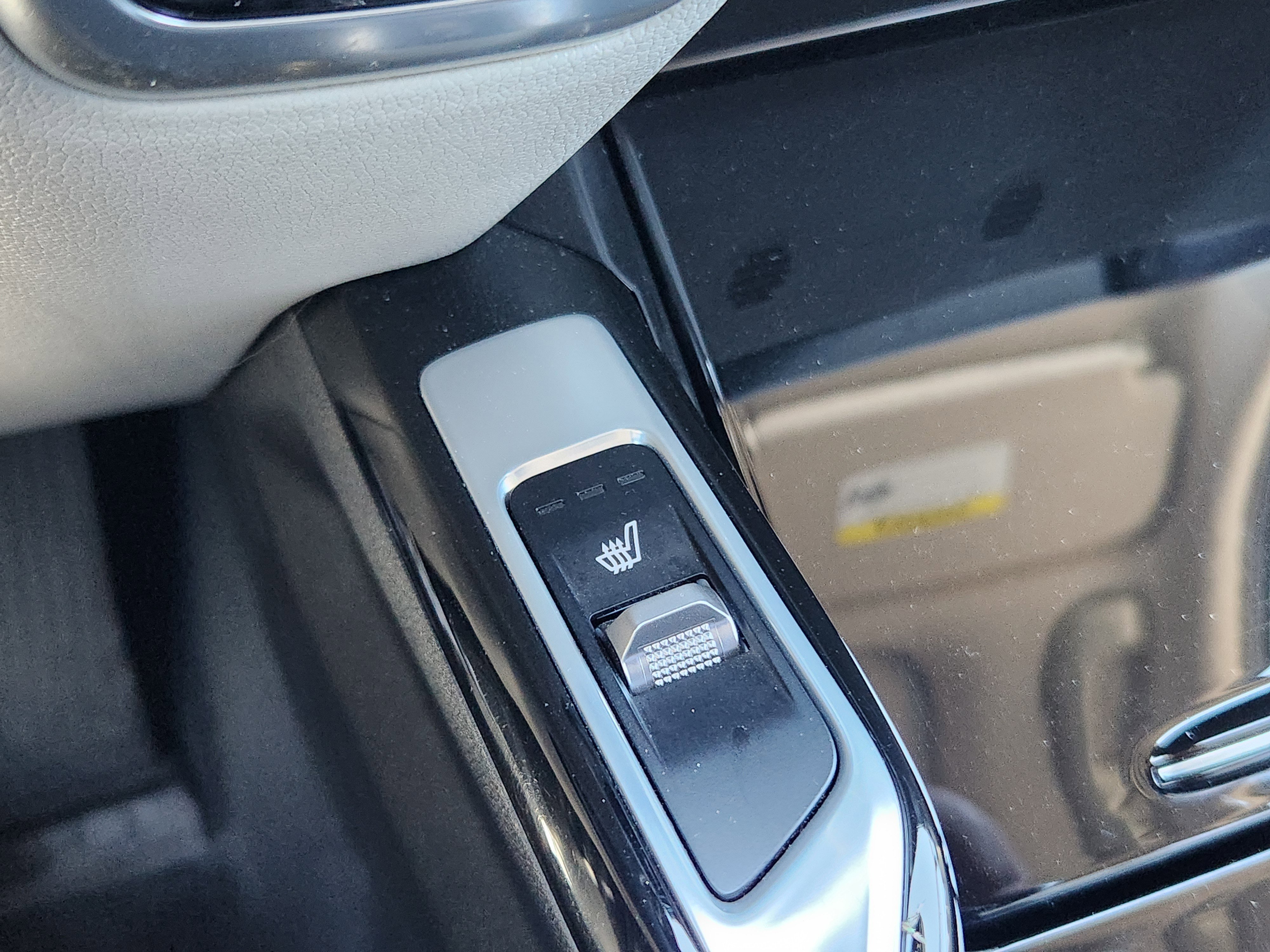 Used 2023 Kia Sorento SX image 14